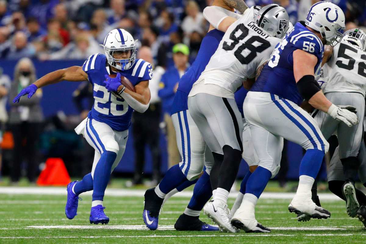 Week 17 Recap: Colts offense stifles red hot Raiders defense to keep playoff hopes alive